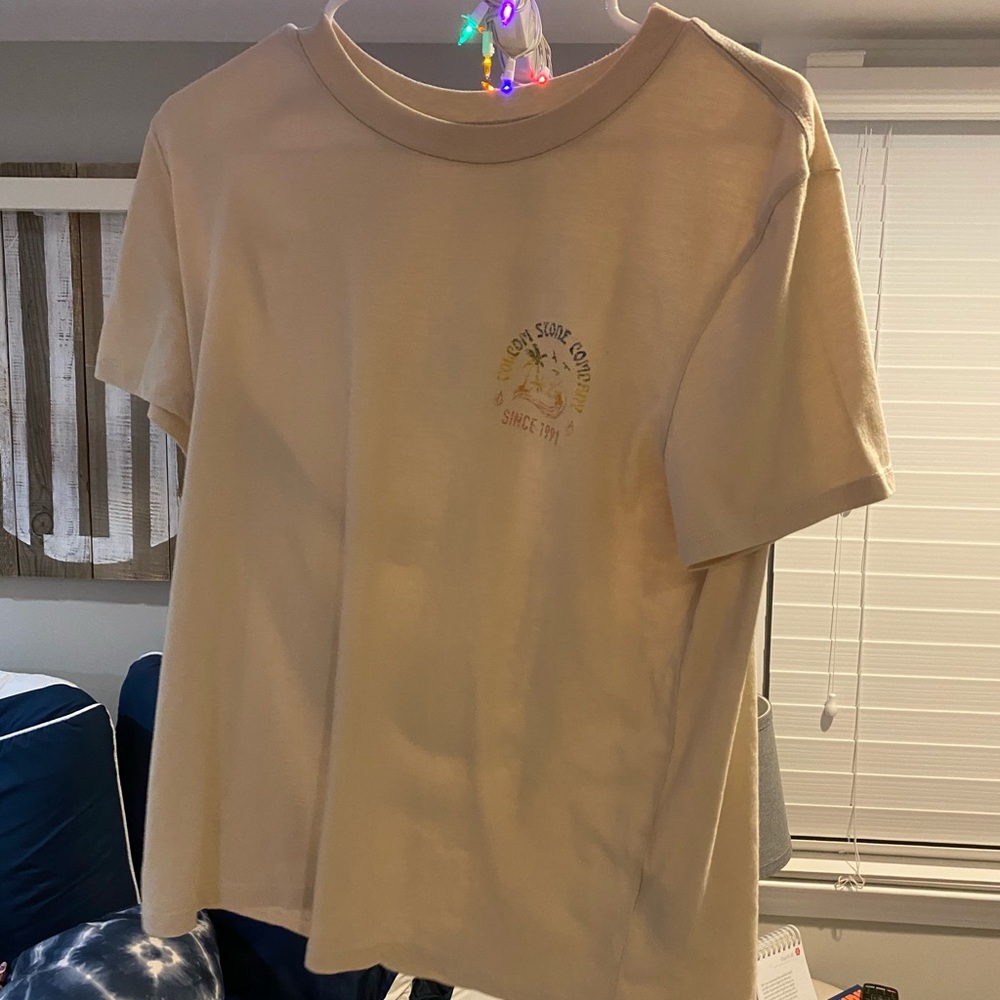 beige volcom shirt